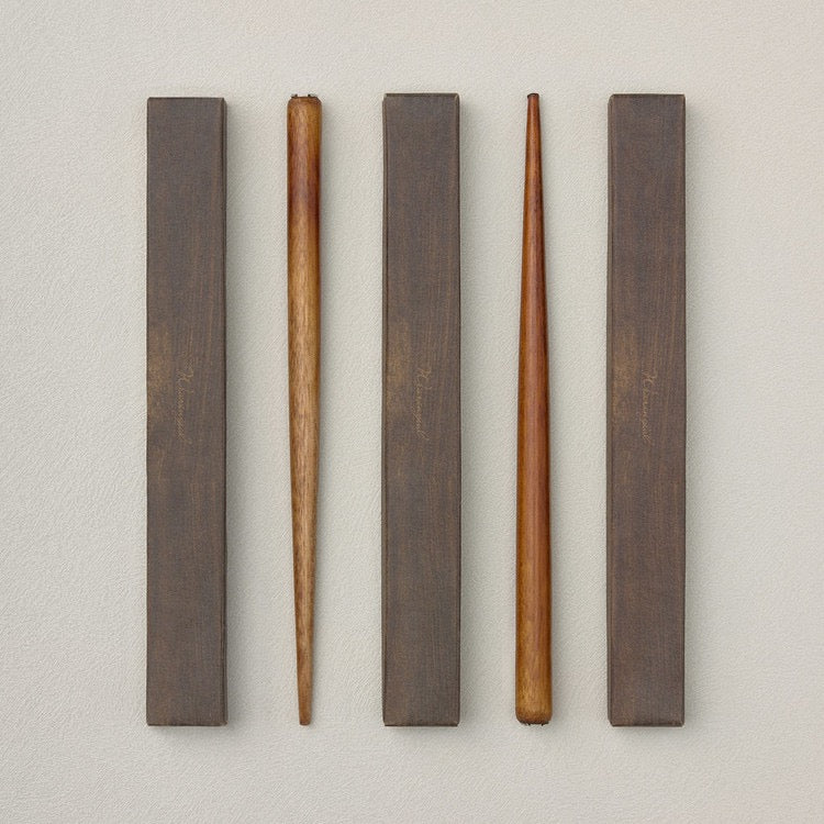 Wooden dip pens with boxes