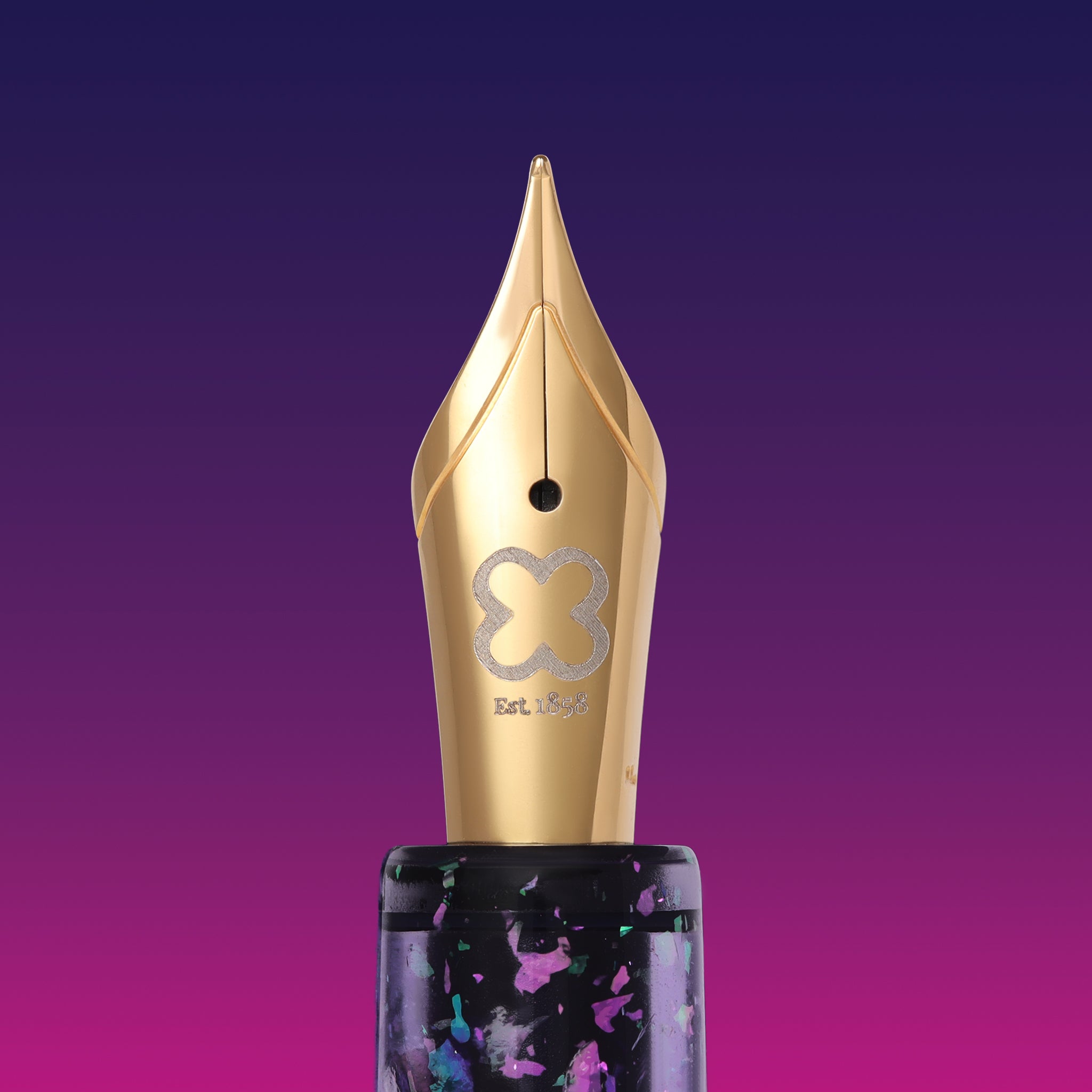 Sakura Street Estie fountain pen by Esterbrook x Sakuradragon — limited edition purple sparkle Estie, detail photo