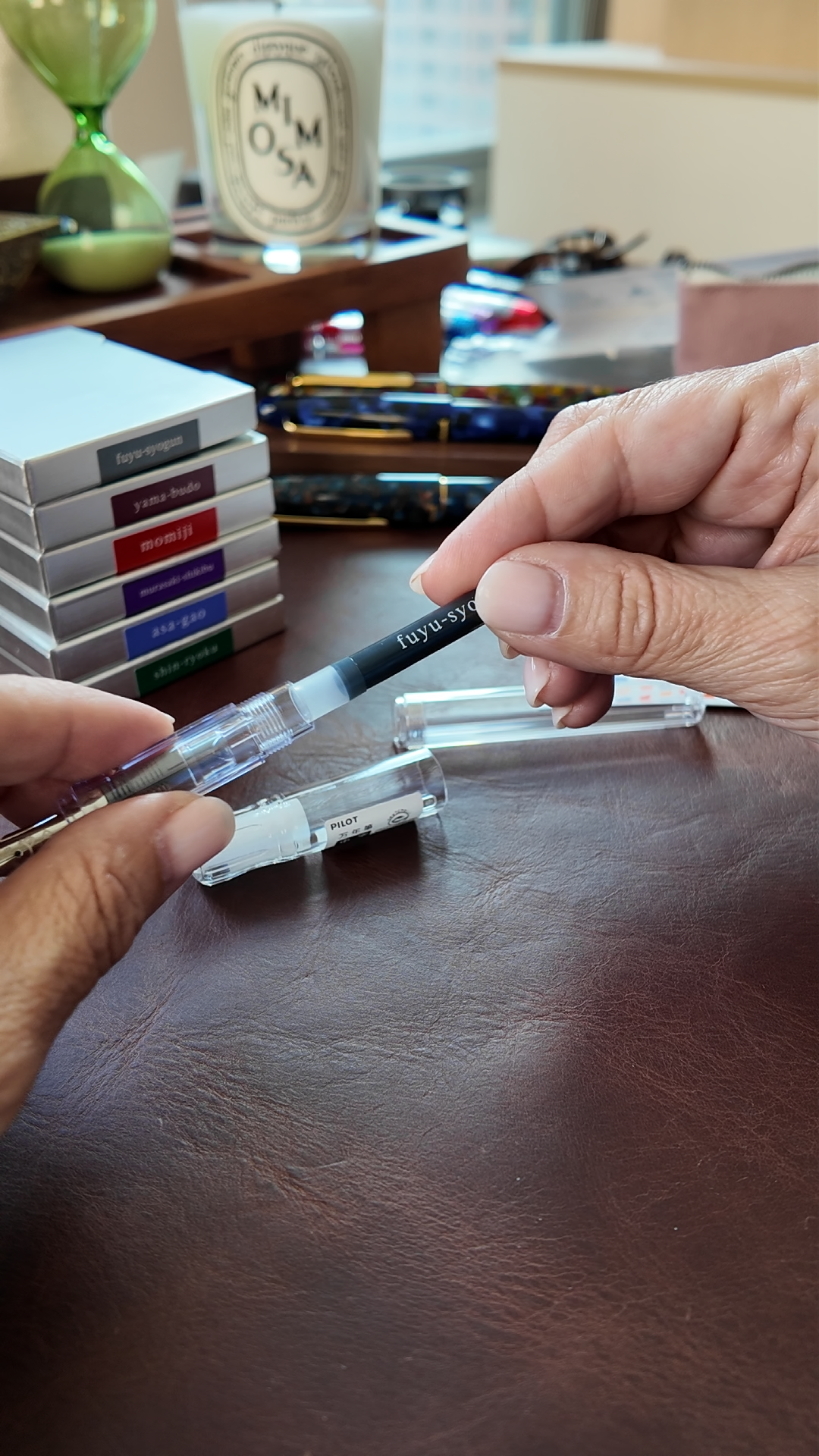 Loading an ink cartridge into a Pilot Kakuno fountain pen