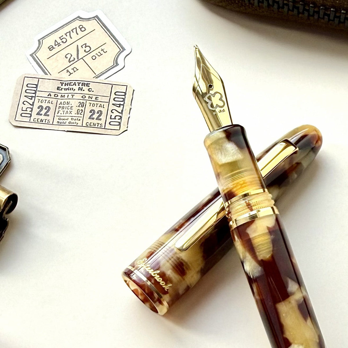 Esterbrook Estie Tortoise gold-trim fountain pen in amber and brown acrylic
